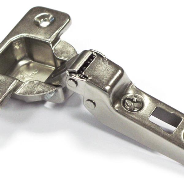 Петля мебельная четырехшарнирная полунакладная FGV 08 slide-on.